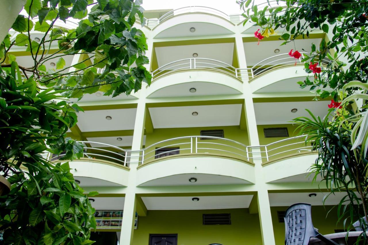 Lumbini Guest House Exteriör bild